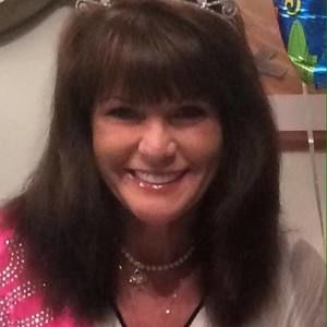 Meet your Posher, Janet